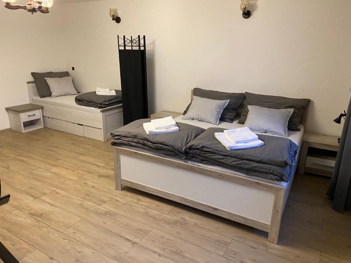 Apartman Pod Mandloni Starovice Exterior photo