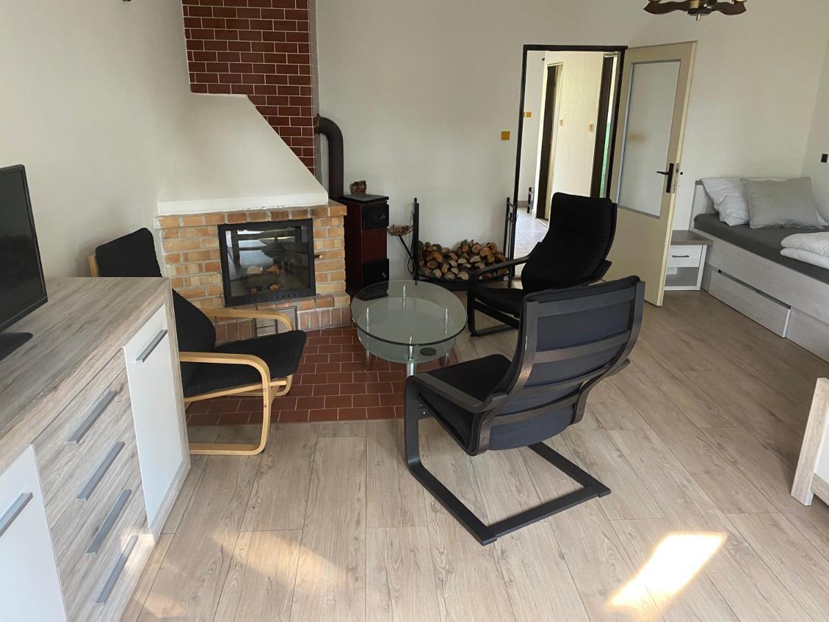 Apartman Pod Mandloni Starovice Exterior photo